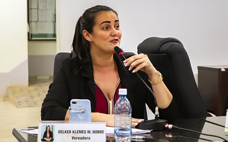 AGORA É LEI: Projeto de Lei, de autoria da Vereadora Delker Nobre, garante moradias populares para vítimas de violência doméstica e tentativa de feminicídio.