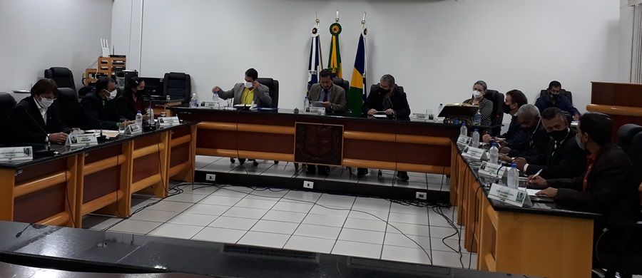Câmara de vereadores aprova em 2ª votação a LOA para Espigão do Oeste