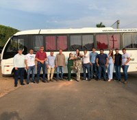 Câmara de Vereadores de Espigão se une para adquirir ônibus para atender a saúde