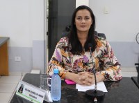 Citando os vários acidentes fatais envolvendo ciclistas na RO 387, vereadora Delker cobra pela ciclovia