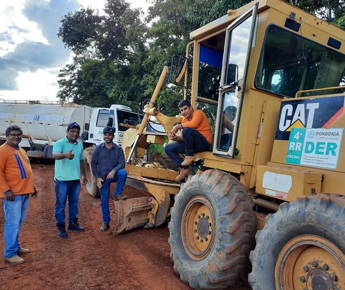 Com apoio do DER, demandas elencadas pelo presidente da câmara são atendidas