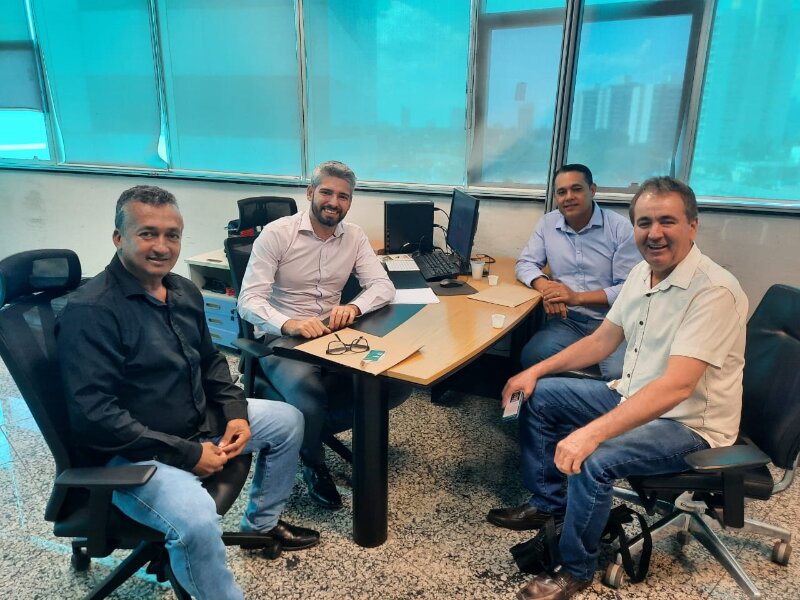 Comissão de vereadores cumpre agenda de trabalho em órgãos do Governo do Estado