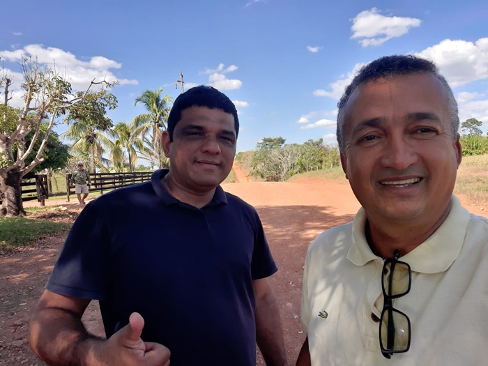 Comissão de vereadores fiscalizam obras do Poder Executivo em execução na Linha 44