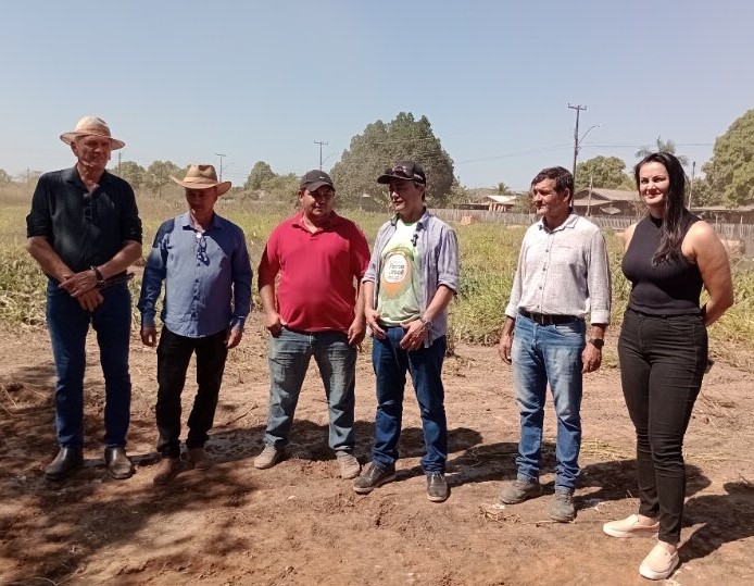 Comissão do Legislativo visita o Pacarana e acompanha o programa Prefeitura Perto de Você