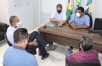 Deputado Jhony Paixão faz visita a Câmara Municipal de Espigão do Oeste