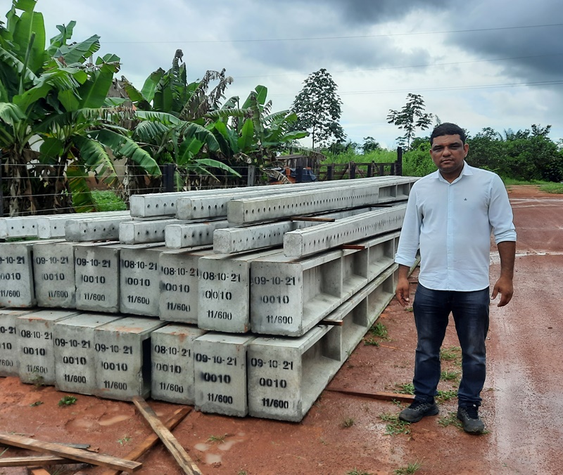 Empresa Energisa trabalha na finalização das ligações na comunidade Rei Davi