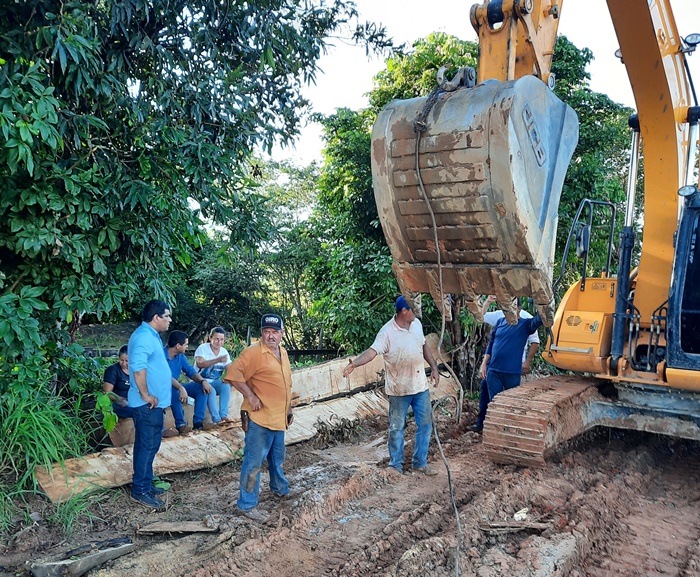 Inédito: Parceria firmada entre Cacoal e Espigão constroem a ponte sobre o rio Limão