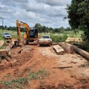 Após repasse do Fundo Especial da Câmara, obras de recuperação da ponte sobre o Rio Limão se iniciam, no Nova Esperança