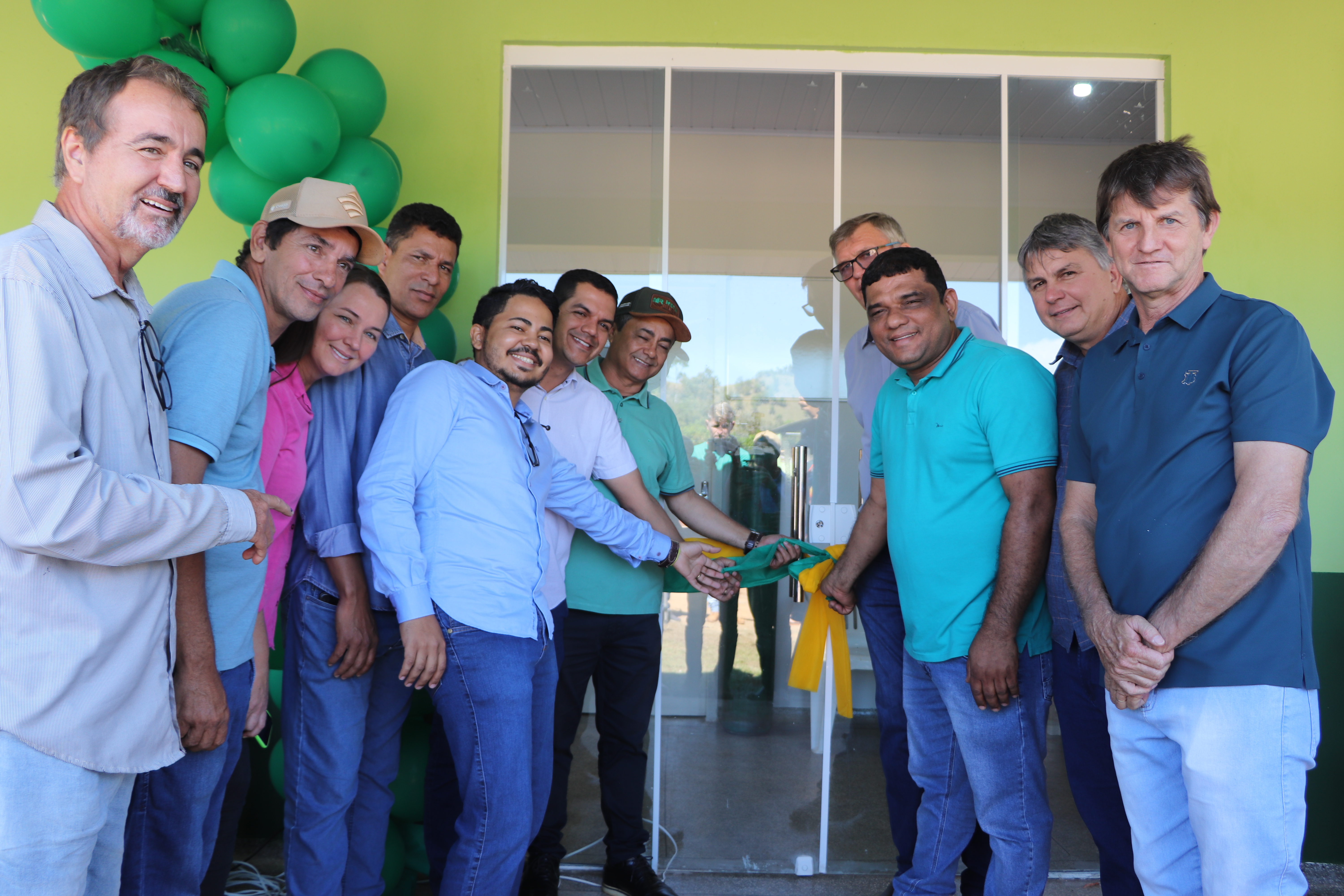 Câmara Municipal participa da reinauguração do Posto de Saúde do Distrito 14 de Abril