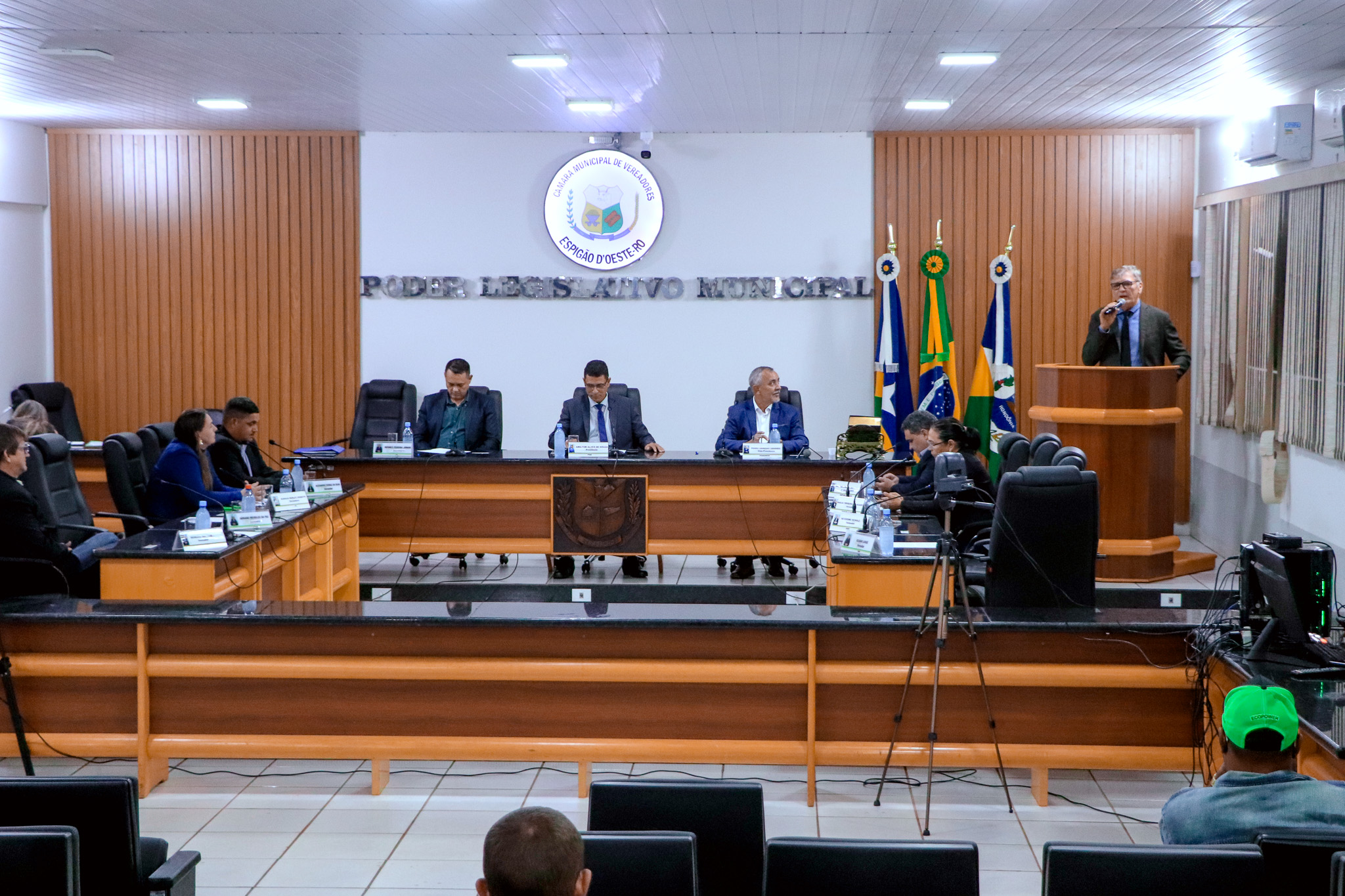 Câmara Municipal realiza a 16ª Sessão Ordinária com aprovação de importantes projetos para o município