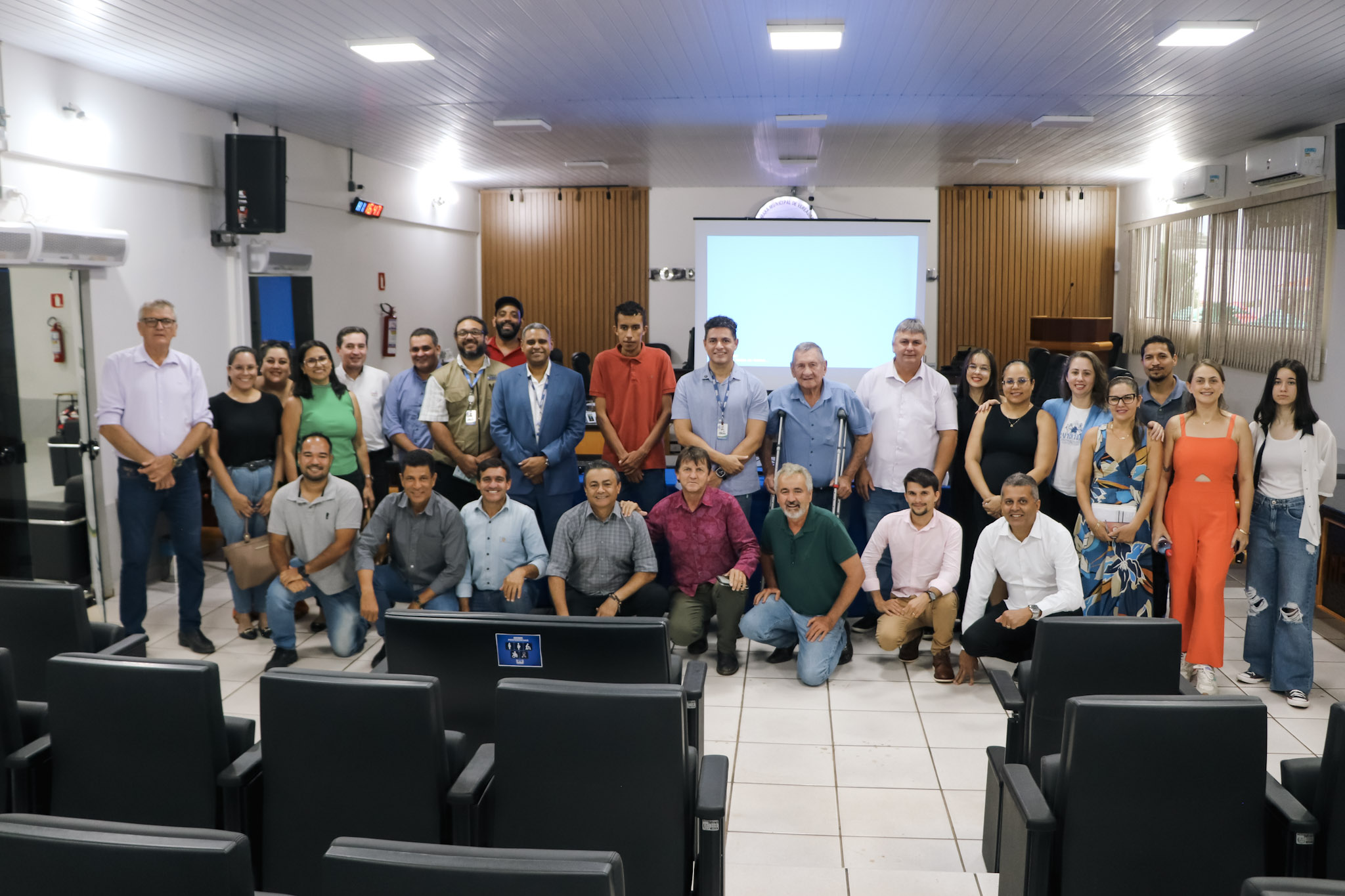 Câmara Municipal recebe apresentação do Projeto da Adutora de Água – Orçamento 2026