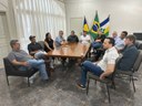 Legislativo e Executivo realizam visita técnica em Vilhena para conhecer modelo de saúde