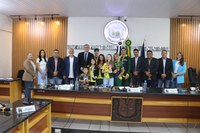 Câmara de Espigão do Oeste recebe atletas medalhistas do Mundial de Karatê em Malta