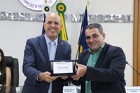 Câmara Municipal realiza 13ª Sessão Ordinária e concede Título de Cidadão Honorário a Ismael Crispin
