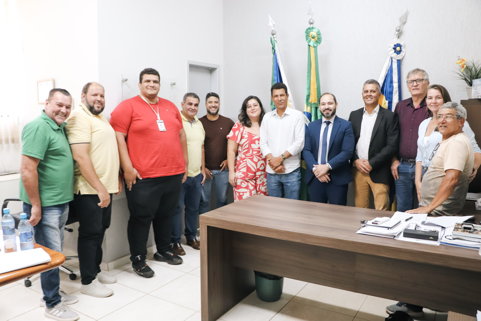 Câmara Municipal recebe visita do Dr. Tiago Rangel para atuação em consultoria administrativa