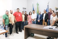 Câmara Municipal recebe visita do Dr. Tiago Rangel para atuação em consultoria administrativa