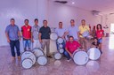 Vereadores participam da entrega de instrumentos musicais para banda de Fanfarra Municipal.