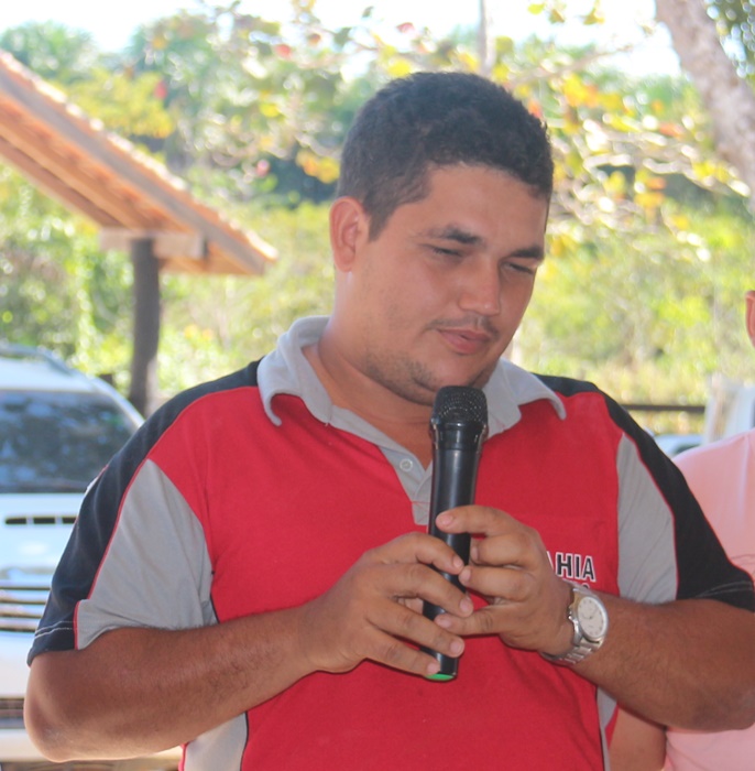 Limpeza próxima as redes de energia no Pacarana foram solicitadas pelo vereador Bahia