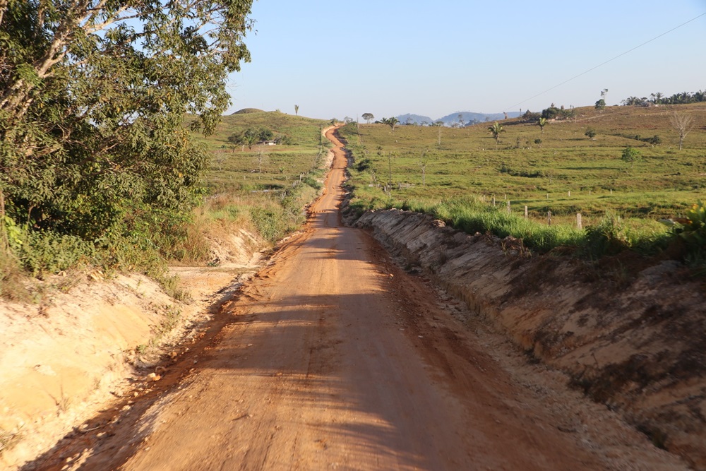 Linhas vicinais no entorno do distrito do Pacarana recebem melhorias 