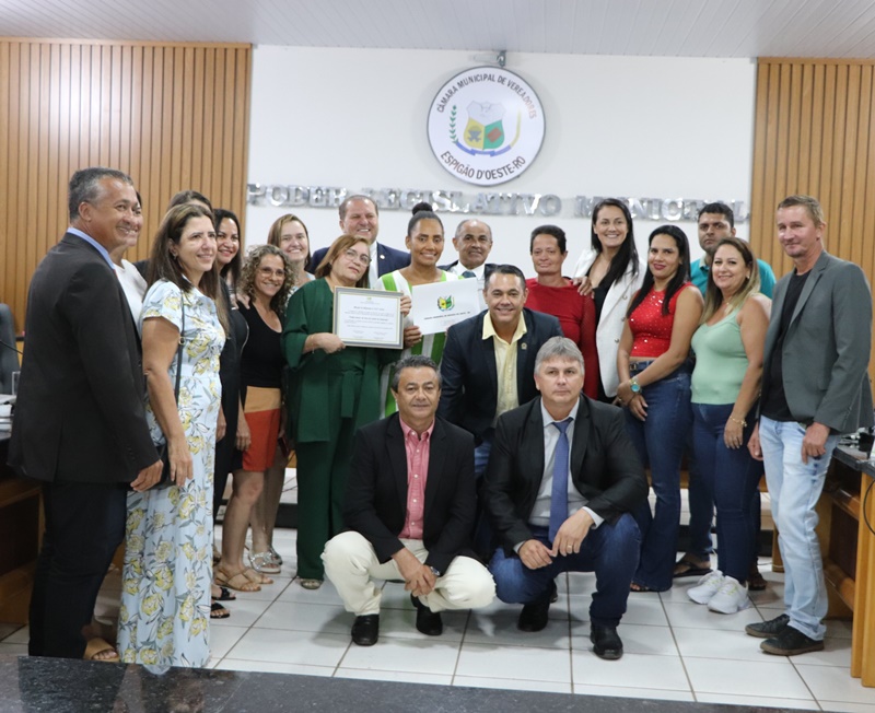 Moção de Aplausos homenageia profissionais da saúde que atuaram na frente de combate ao Covid-19