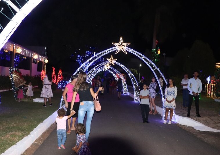 Poder Legislativo da o tom dos festejos natalinos em Espigão do Oeste