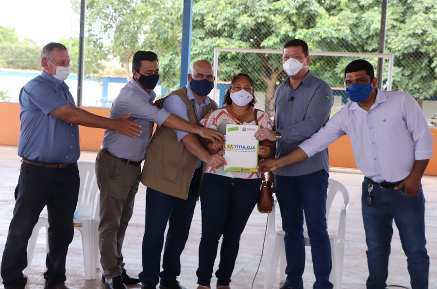 Presidente da Câmara parabeniza o Governador Marcos Rocha pela entrega de Títulos em Espigão do Oeste