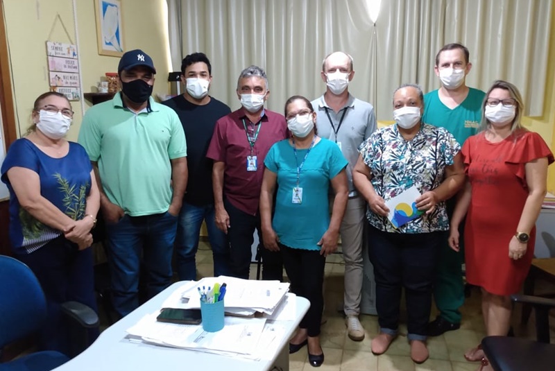 Presidente da câmara, vereador Adriano da Ambulância se reúne com os conselhos de saúde