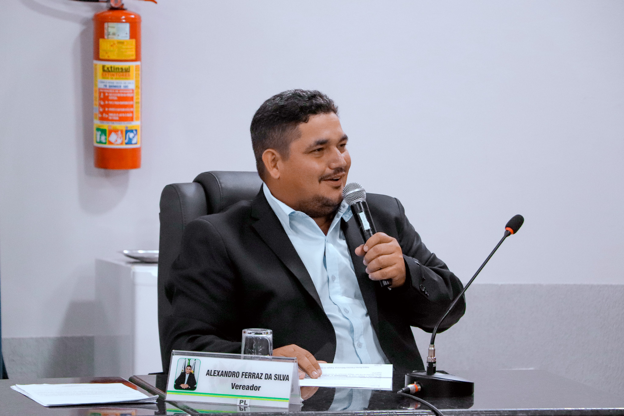 Vereador Bahia cobra recuperação de estradas na região de Boa Vista do Pacarana