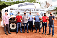 Vereador Zonga agradece deputado federal Mauro Nazif pelo caminhão betoneira para Espigão 