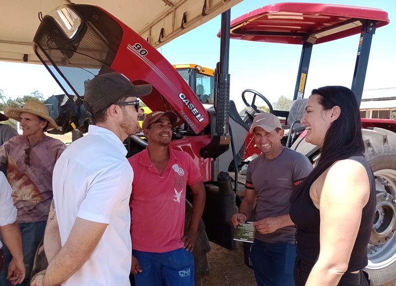 Vereadora Delker Nobre parabeniza os organizadores da 6ª Edição da Expopaca