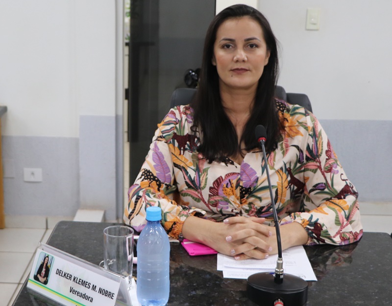 Vereadora Delker Nobre pede a construção de faixa elevada na creche Sergio Balbinot