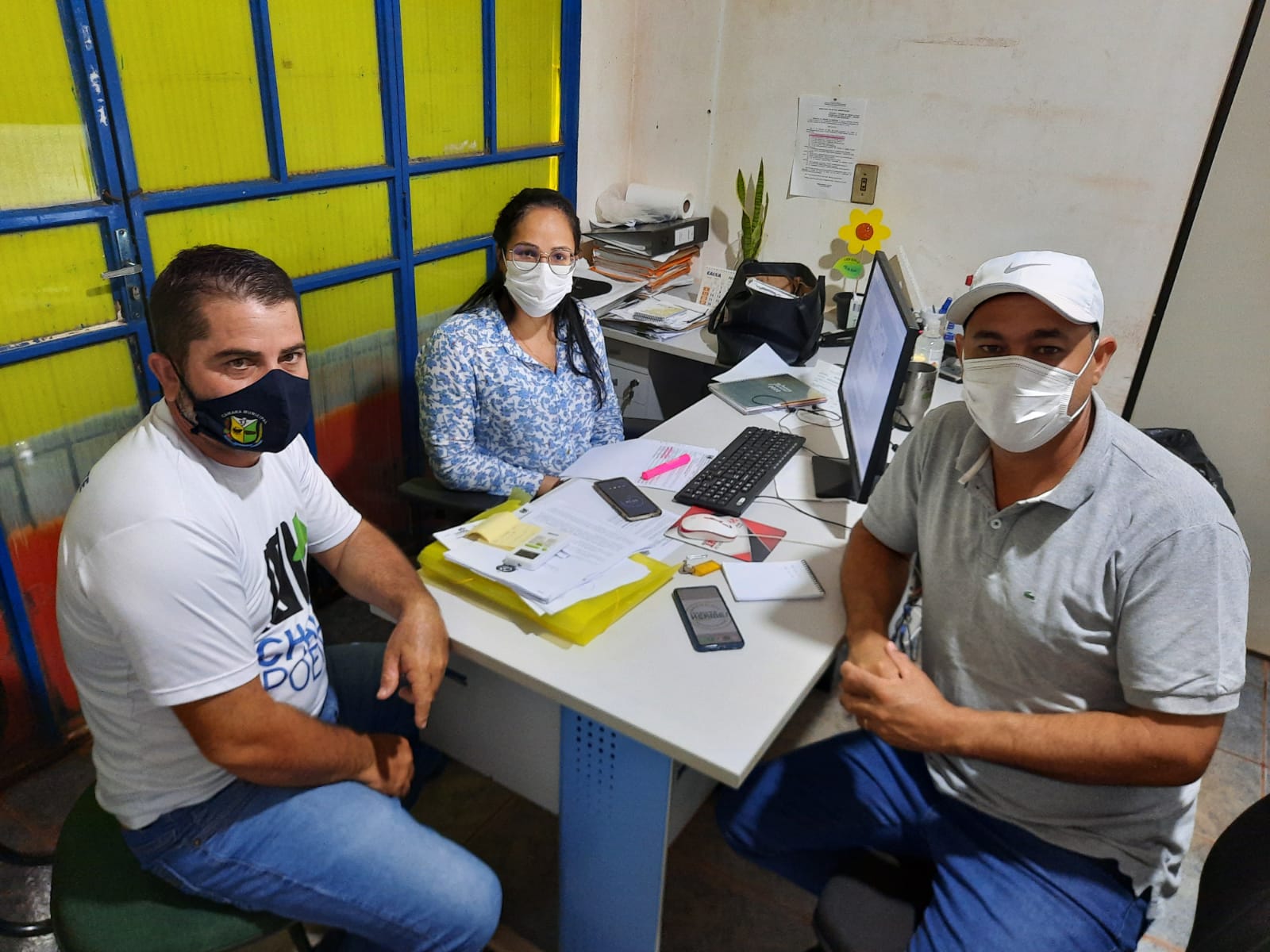 Vereadores  Professor Hermes e Adão Salvático cobram agilidade nos trâmites junto ao SEDAM para autorização da limpeza dos riachos que cortam a cidade.
